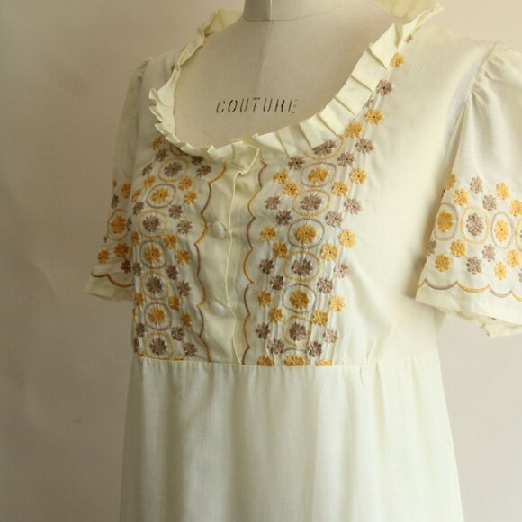 Vintage 1970s Dress, Yellow Embroidered Boho Maxidress with Empire Waist and Bow - Picture 8 of 10